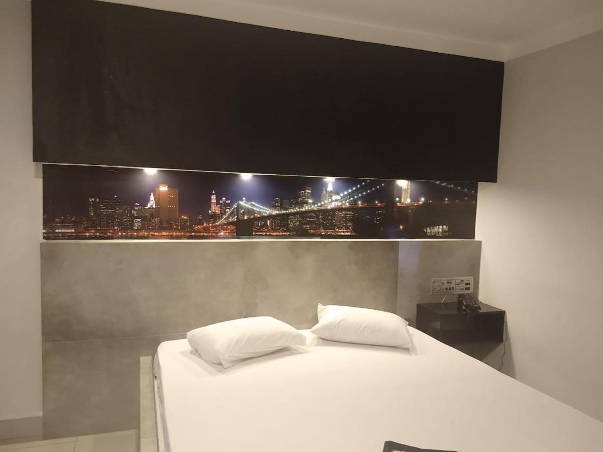 Motel Copacabana Рібейран-Прету Екстер'єр фото